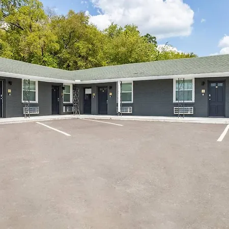 Inviting 1 Bedroom 10 Mins To Nash